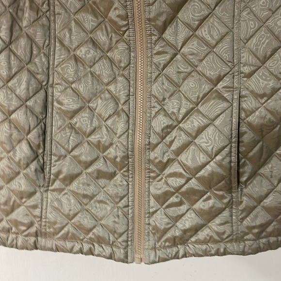The Outback Trading CO, quilted hooded vest - Picture 2 of 11